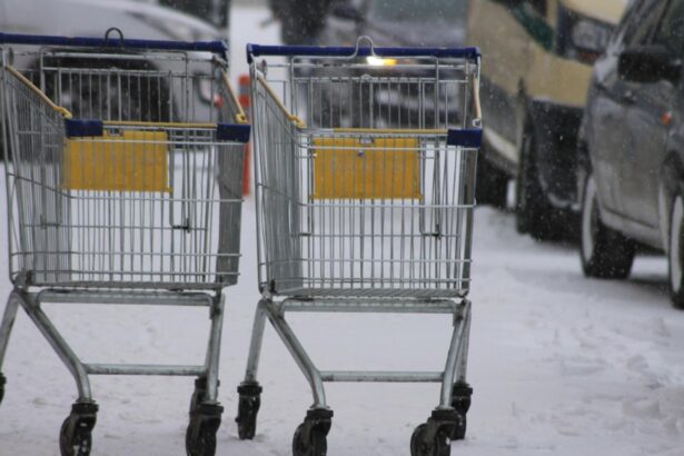 romanii turisti in magazine din cauza inflatiei record oamenii isi fac provizii de mancare de teama scumpirilor 68efb79dd3c18