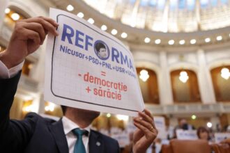 scandal urias in coalitie pe reducerea la 300 a numarului de parlamentari cine ameninta ca iese de la guvernare video 68e6909eb00a5