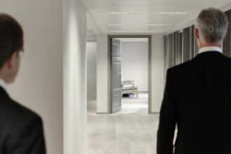 surse 10 000 de concedieri si salarii taiate in primarii coalitia a decis cum se face reforma 68de2393d7c70