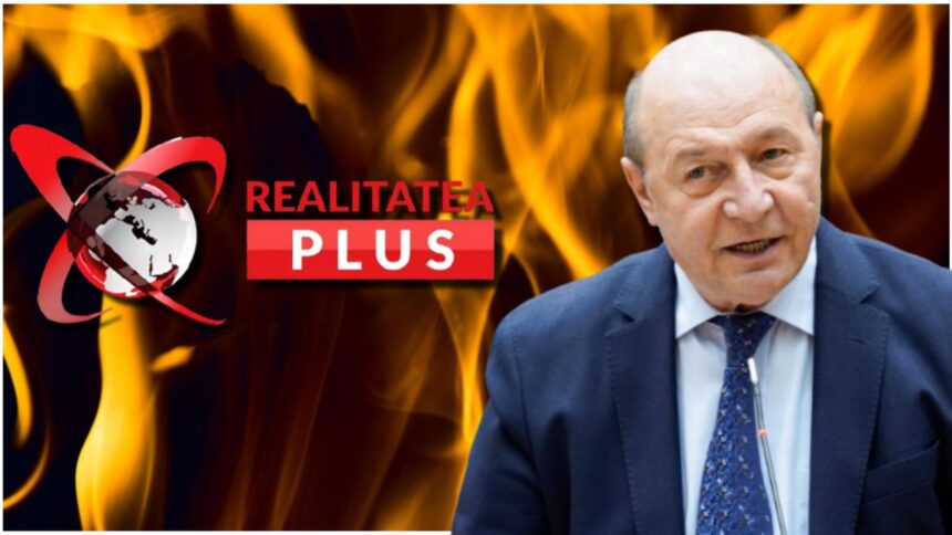 traian basescu lectii in direct la realitatea plus pentru bolojan si nicusor dan fostul presedinte demasca papusarii care vor sa distruga romania live text 68e143b174a57