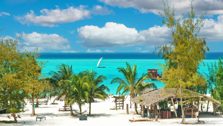 video destinatiile exotice oportunitate de afaceri pentru romani tot mai multi cumpara locuinte in dubai si zanzibar 68ec7a52e6d9e