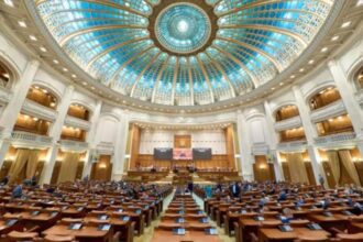 comisiile juridice au dat raport de respingere la proiectul pensiilor speciale ale magistratilor declarat neconstitutional de ccr 6926c6432bec1