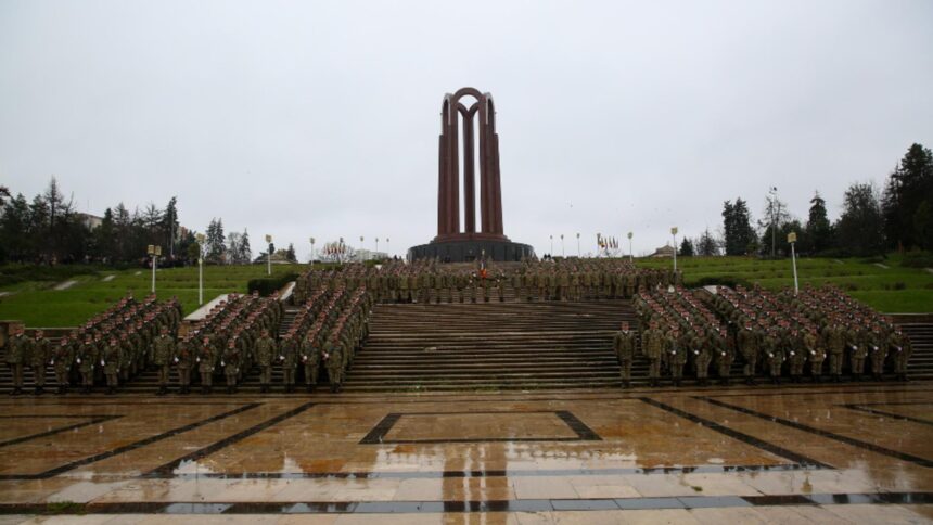 dezastrul lasat in armata de impostorul mosteanu moment halucinant la depunerea juramantului a 600 de militari video 692a93ec118f2