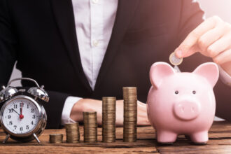 economiile romanilor au crescut in octombrie cat valoreaza de fapt banii din conturi potrivit bnr 69259ea3d278e