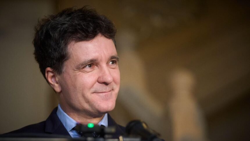 nicusor dan se implica in dosare da putere sri in zona de coruptie 6927e3762df29