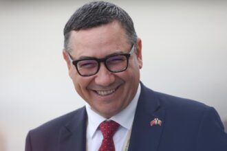 rade ciob de oala sparta dottore ponta il ironizeaza pe mosteanu dar uita de doctoratul plagiat 692853679c7c7