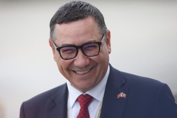 rade ciob de oala sparta dottore ponta il ironizeaza pe mosteanu dar uita de doctoratul plagiat 692853679c7c7