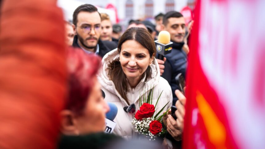 se pregatesc materiale mincinoase pentru a o denigra pe anca alexandrescu surse 6926cc066ef1f