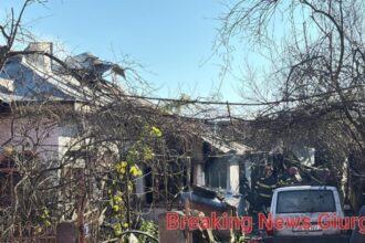sfarsit cumplit pentru o batrana a murit in urma unui incendiu urias iar sotul a fost dus de urgenta la spital 692494a543f68