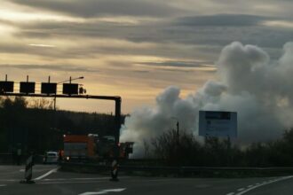 trafic restrictionat pe autostrada soarelului dupa ce un tir a luat foc la fetesti foto video 69280152514b6