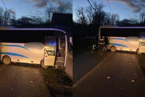 accident grav in judetul neamt un autobuz in care se aflau sase persoane a lovit un stalp de electricitate si gardul unei gospodarii 6943adf8becd1