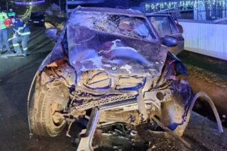 coliziune frontala in judetul vaslui cinci persoane ranite si transportate la spital 694cd058221e7