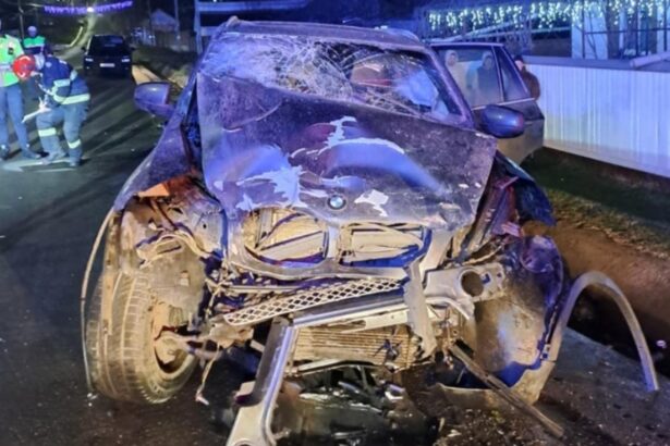 coliziune frontala in judetul vaslui cinci persoane ranite si transportate la spital 694cd058221e7