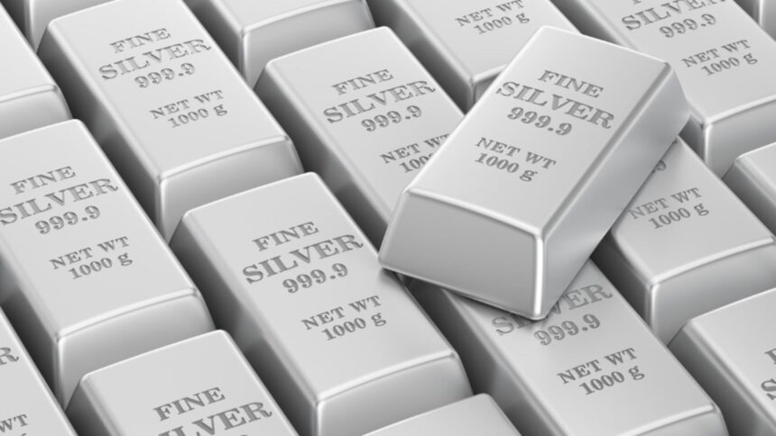 cotatiii record la argint in 2025 deficitul de oferta si cererea globala imping pretul in sus 692d8fee7da98