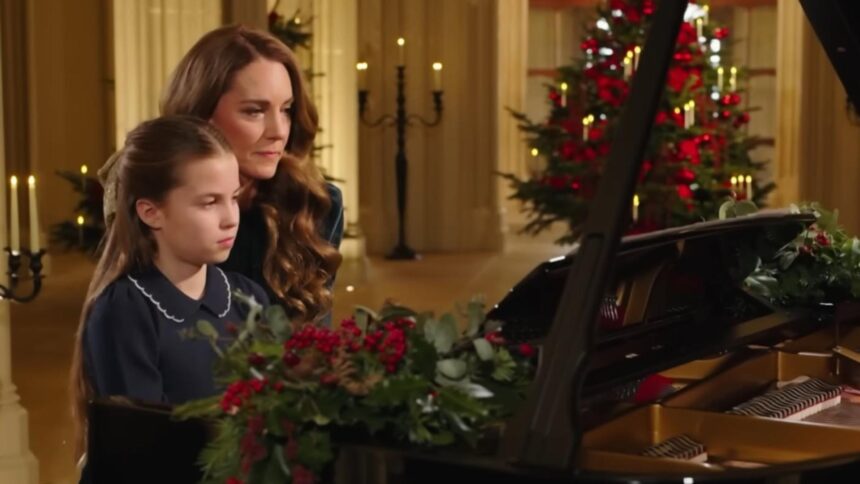 craciun cu emotie la casa regala britanica catherine printesa de wales si fiica sa duet la pian 694d525ff34ba