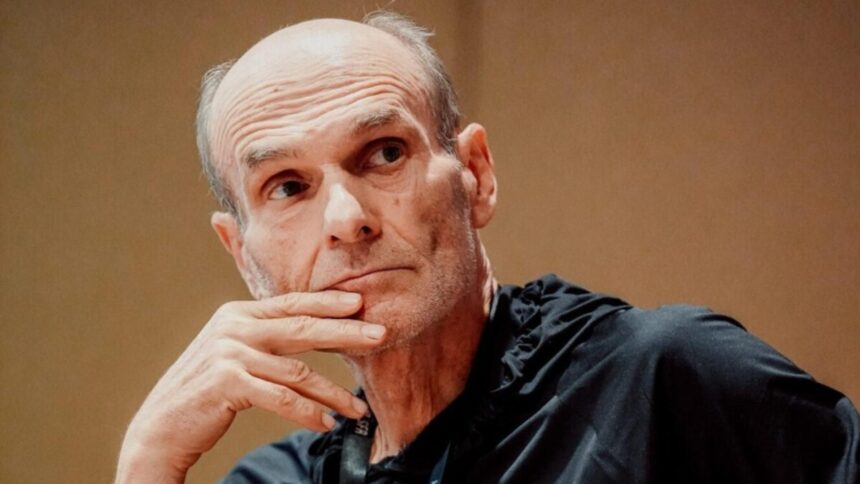 cristian tudor popescu da de pamant cu nicusor dan presedintele nostru ma face sa ma doara mintea 69392bebdcb7a