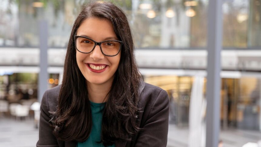 criza apei din prahova si dambovita rezista de la mediu se spala pe maini de responsabilitate cine o tine in brate 69316d4077d0d