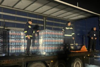 criza de apa potabila din prahova 50 000 de sticle de apa livrate sinistratilor din zonele afectate 692cb7316bcc2