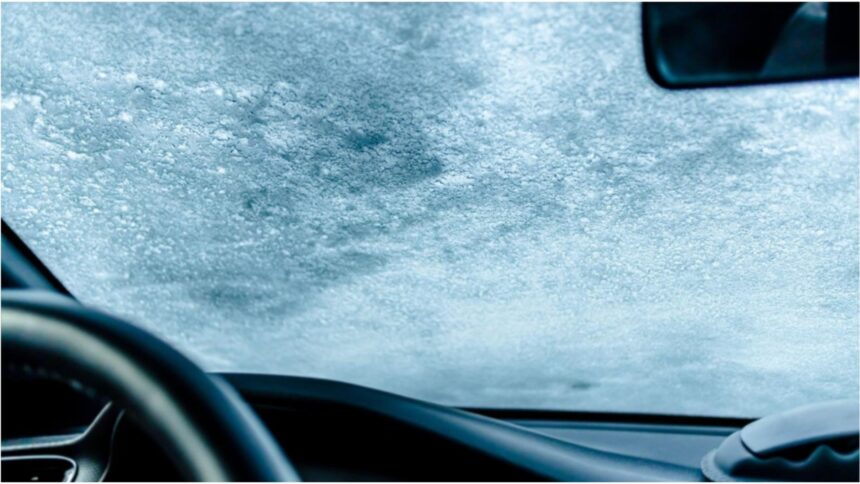 cum dezgheti parbrizul iarna trucurile simple care te scapa de o mare bataie de cap 69453637e23b6