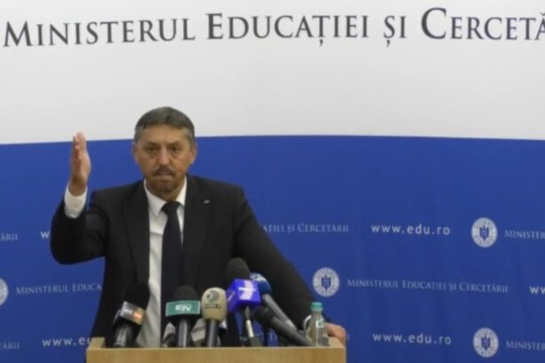 daniel david intrebat daca intentioneaza sa plece din fruntea ministerului educatiei in 2026 este un lucru la care gandesc in aceste zile 6948589d21b90