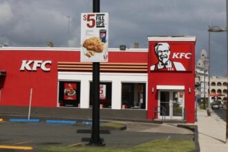 decizia neasteptata a unui tribunal angajat kfc despagubit cu aproximativ 80 000 de euro dupa o cearta cu seful lui 695263b4c57a6