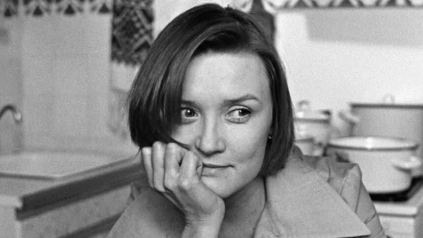 doliu imens in cinematografia rusa actrita care a facut istorie cu moscova nu crede in lacrimi a incetat din viata la 83 de ani 694e44fb49c3d