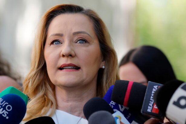 elena lasconi la un an de la anularea alegerilor prezidentiale democratia din romania a primit cea mai grea lovitura din ultimii 36 de ani 6933f536667b6