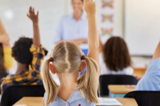 este oficial doua materii noi in scoli aprobate de ministerul educatiei 694978f165673