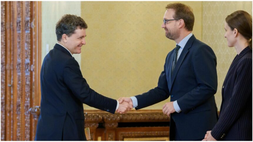 fritz merge cu nicusor dan la paris dupa esecul la capitala discutii despre achizitii militare 6936ae90c2377