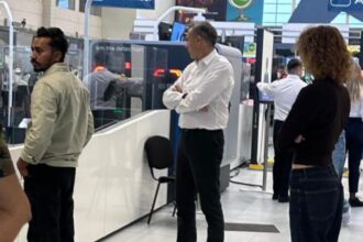 imagini incendiare in aeroportul otopeni cu generalul negru florian coldea unde vrea sa plece video 693920275fc0f