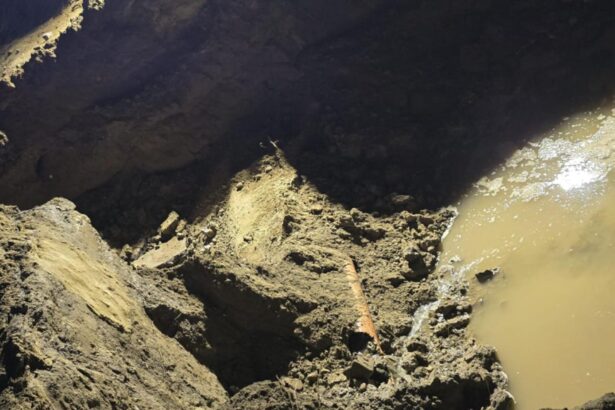 interventie de urgenta in galati echipele au rupt un drum pentru a salva o comuna de inundatii 694068b7bdcf0