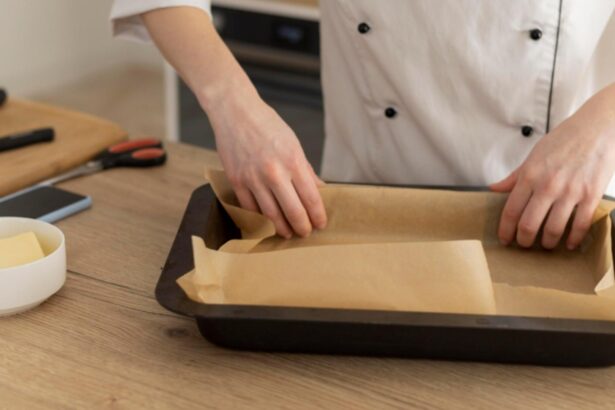 pericolul ascuns in hartia de copt specialistii au descoperit substante asociate cu afectiuni grave 6932f5a007e16