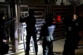 politisti atacati cu drujba in ajunul craciunului in judetul suceava agresorul impuscat si imobilizat foto 694d158873a33