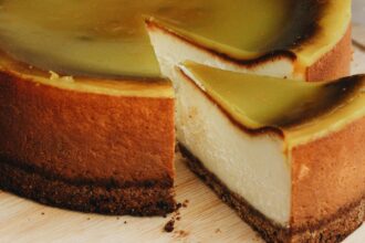 prajitura cu branza un desert perfect pentru sarbatorile de iarna delicioasa si simplu de preparat 6943f9bea8038