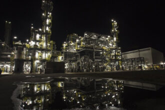 rafinaria petrobrazi a fost conectata la sistemul propriu de alimentare cu apa al apa nova ploiesti 69304b6b8d236