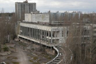 razboi in ucraina ziua 1400 rusia continua atacurile asupra infrastructurii energetice alerta la fosta centrala de la cernobil live text 694b8384ee44d