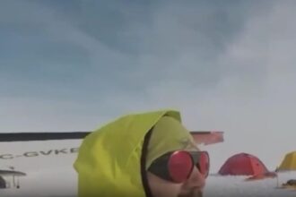 romanul care a cucerit everestul pleaca spre antarctica vrea sa escaladeze 4 900 de metri 694fe095b0c2e