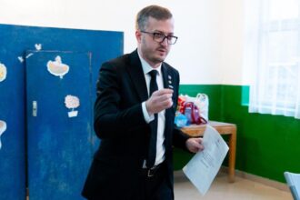 stefanita avramescu candidatul aur la presedintia cj buzau a votat la primele ore ale diminetii in chiojdu azi am votat pentru buzau 693536263034a