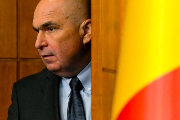 strategia tacerii sau sfidare ilie bolojan nu s a prezentat astazi in fata plenului reunit al parlamentului pentru motiunea de cenzura 69371491ea720