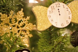 superstitii de revelion ce trebuie sa faci pentru a avea noroc in anul ce urmeaza 695383f4bb00d