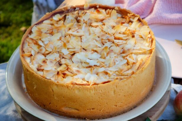 tort festiv cu mere si crema de zahar ars ideal pentru masa de revelion 69527b27d7d38