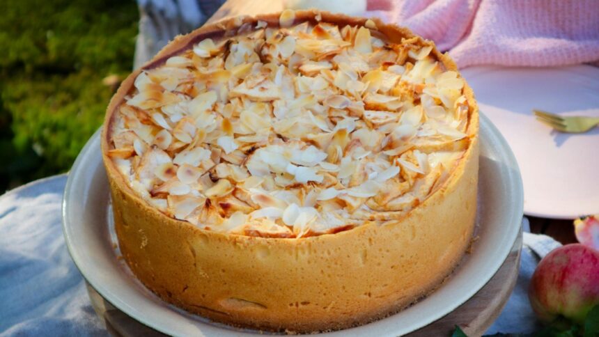 tort festiv cu mere si crema de zahar ars ideal pentru masa de revelion 69527b27d7d38