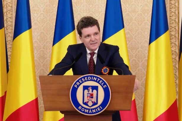tupeul lui nicusor dan la un an de la anularea alegerilor presedintele prelungeste iar termenul promis romanilor 6937f255059a4