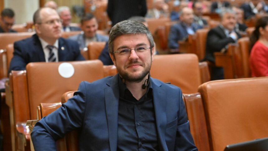 usr si a desemnat ministrii radu miruta la aparare si irineu darau la economie 694549f239908