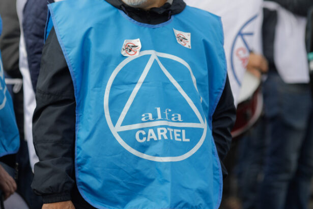 video protest la palatul cotroceni sindicalisti din patru confederatii cer medierea presedintiei in contextul politicilor de austeritate 6943cb612a789