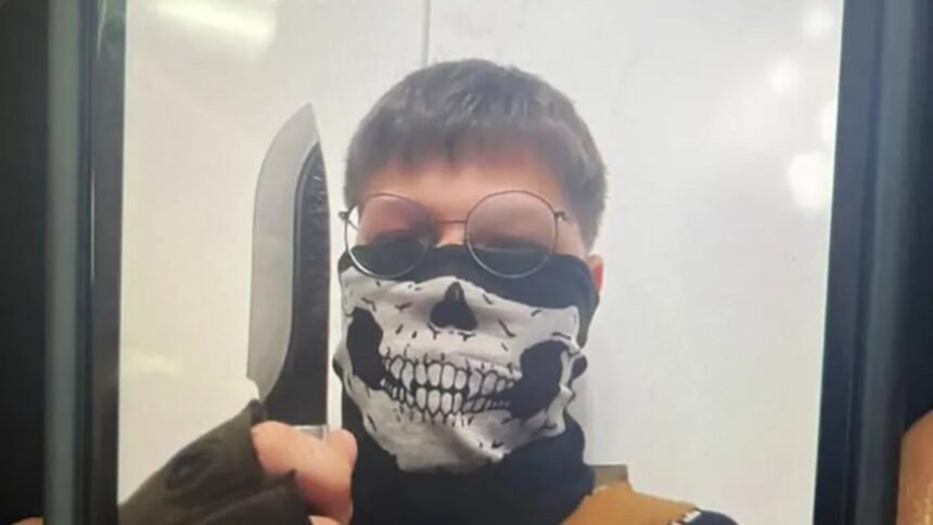 adolescent de 13 ani atac sangeros intr o scoala din anglia o femeie a ajuns la spital in stare grava 6973159b07af5