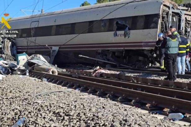 ancheta tragediei feroviare din spania ruptura unei sine posibila cauza a catastrofei soldate cu 45 de morti noi date preliminare din ancehta 697465d5ddef6