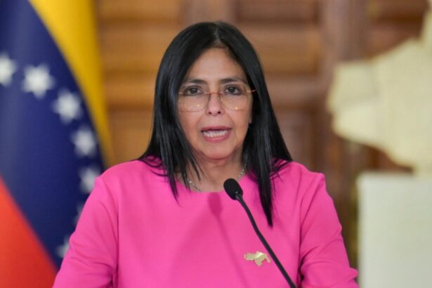 armata a ales o pe fosta vicepresedinta delcy rodriguez noul lider al venezuelei rodriguez a inceput deja sa il ameninte pe trump 695aae0611578