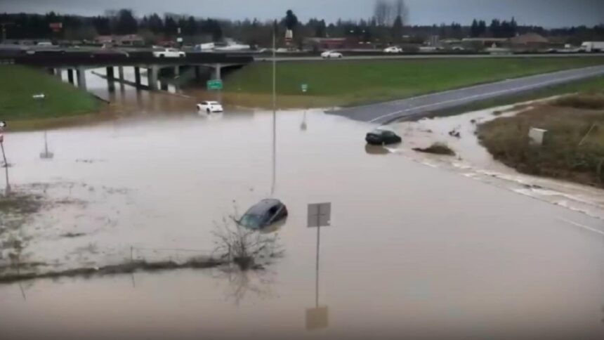 avertizare hidrologica risc de inundatii in cinci judete luni si marti 695a64340938d