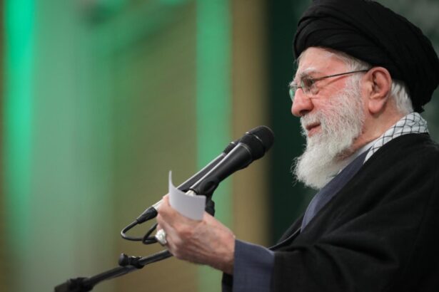 ayatollahul ali khamenei da vina pe trump pentru revoltele din iran a fost un complot american 696bbc62e4f5b